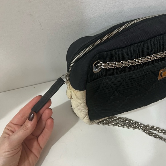 Authentic Vintage Chanel Bag - Picture 3 of 10